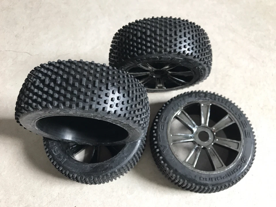 9€/Stück   4 Stück LRP VTEC Kamikaze Komplettrad Reifen Felge S8 Rebel TX 1/8    - Bild 3 von 4