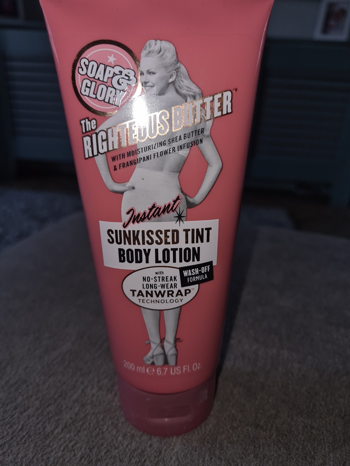 Soap & Glory The Righteous Butter Sunkissed Tint Body Lotion  200mL