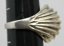 Vintage Sterling Silver Shell-Inspired Dome Statement Ring Size 7.5 J4BP
