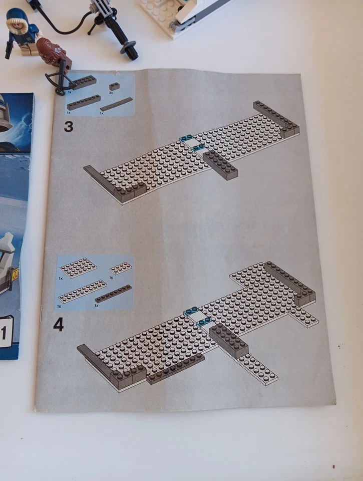 LEGO Star Wars: Hoth Echo Base (7879) Incomplete *Has Instructions & Box *READ - Image 3 of 4