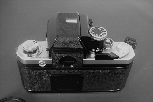 01) Decluttering 87 años: Juego de cámara de lujo: cámara Nikon de lente única y +
