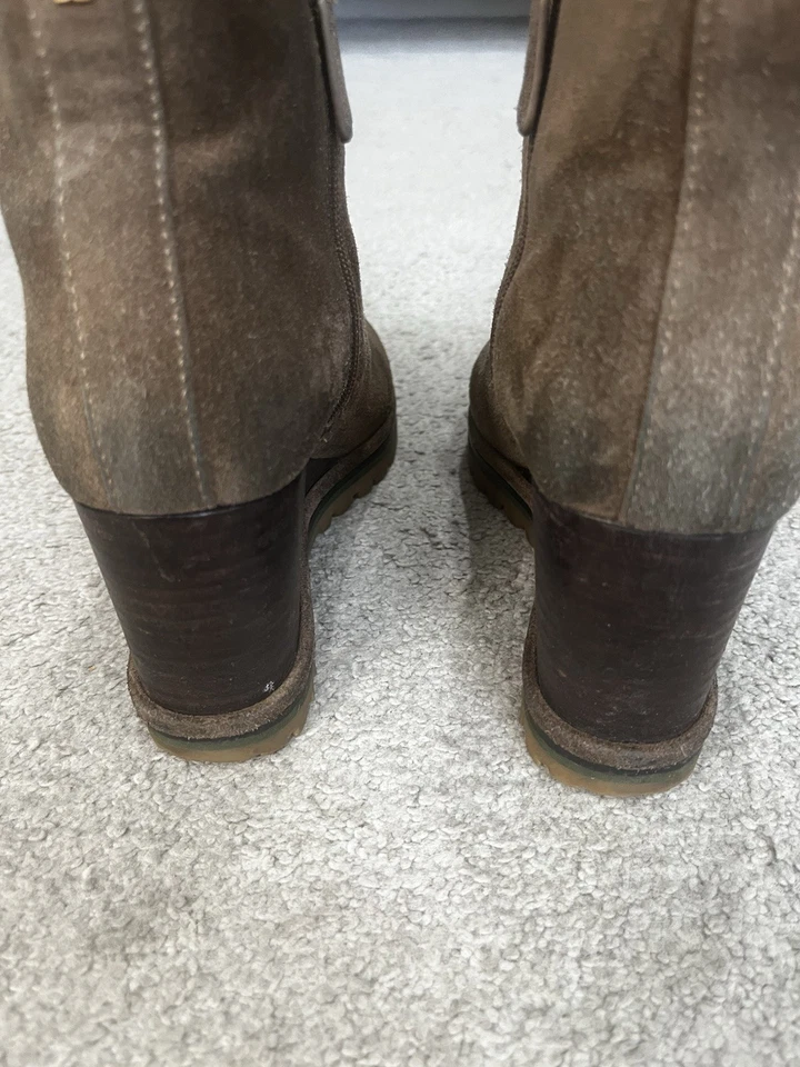 Botín Tory Burch con suela de cuña con suela River Rock talla 6, logotipo, precio de venta sugerido por el fabricante 428 USD Foto 4 de 4