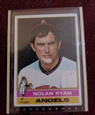 1976 TOPPS NOLAN RYAN BASEBALL CARD # 330  HOF