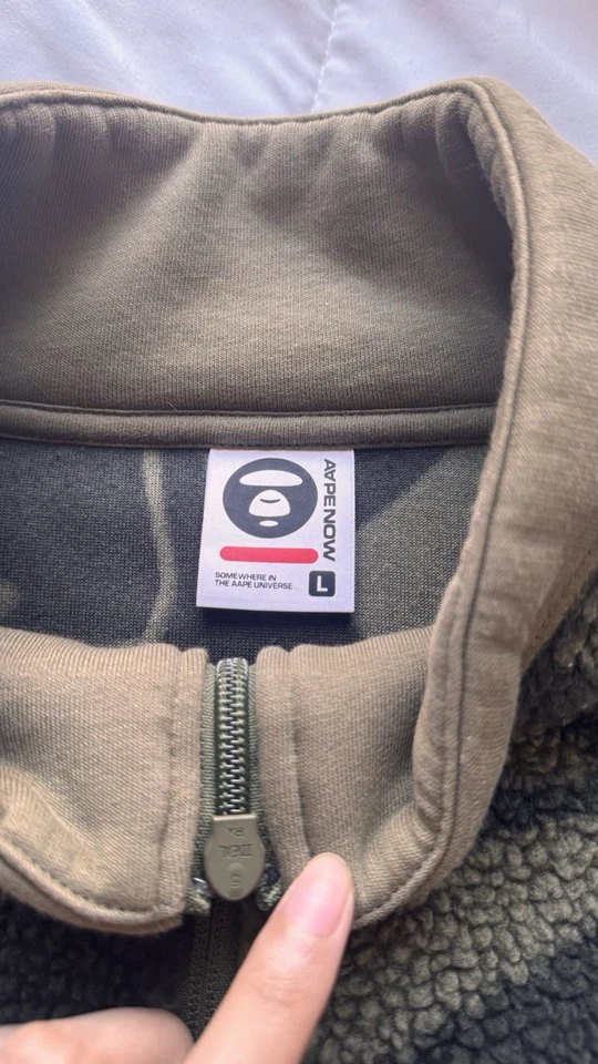 Chaqueta Bape Aapenow Camuflada Polar con Cremallera Como Nueva nunca usada con etiqueta bape Foto 3 de 4