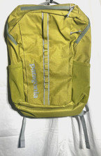 Patagonia Black Hole Pack Padded Back Straps Polyester Backpack Green 25 L