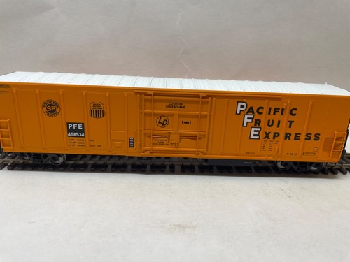 Coche refrigerador Inter Mountain Ho PFE #458534 Pacific Fruit Express - Imagen 6 de 15