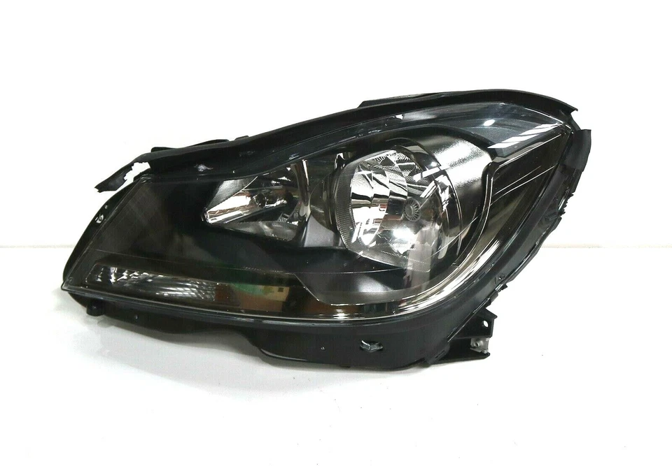 Mercedes-Benz C-Klasse W204 Facelift Halogen Scheinwerfer links  A2048209959 - Bild 2 von 4