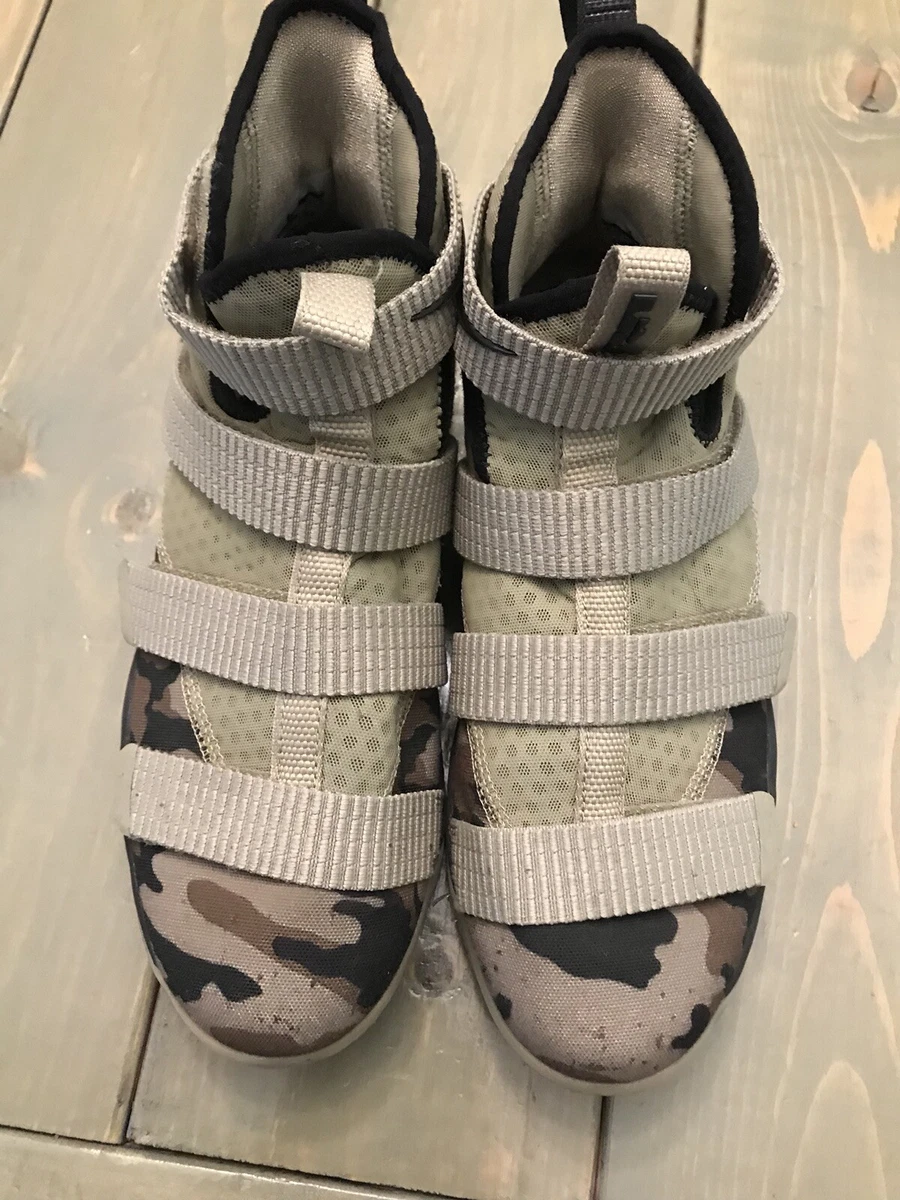 Lebron james cheap military shoes