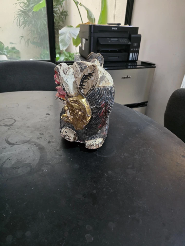 Single Foo Dog, carved on wood. Good condition.  - Image 2 of 4