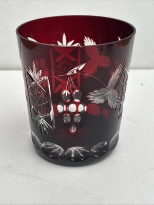 Rubinrot geschliffenes Glas Becher