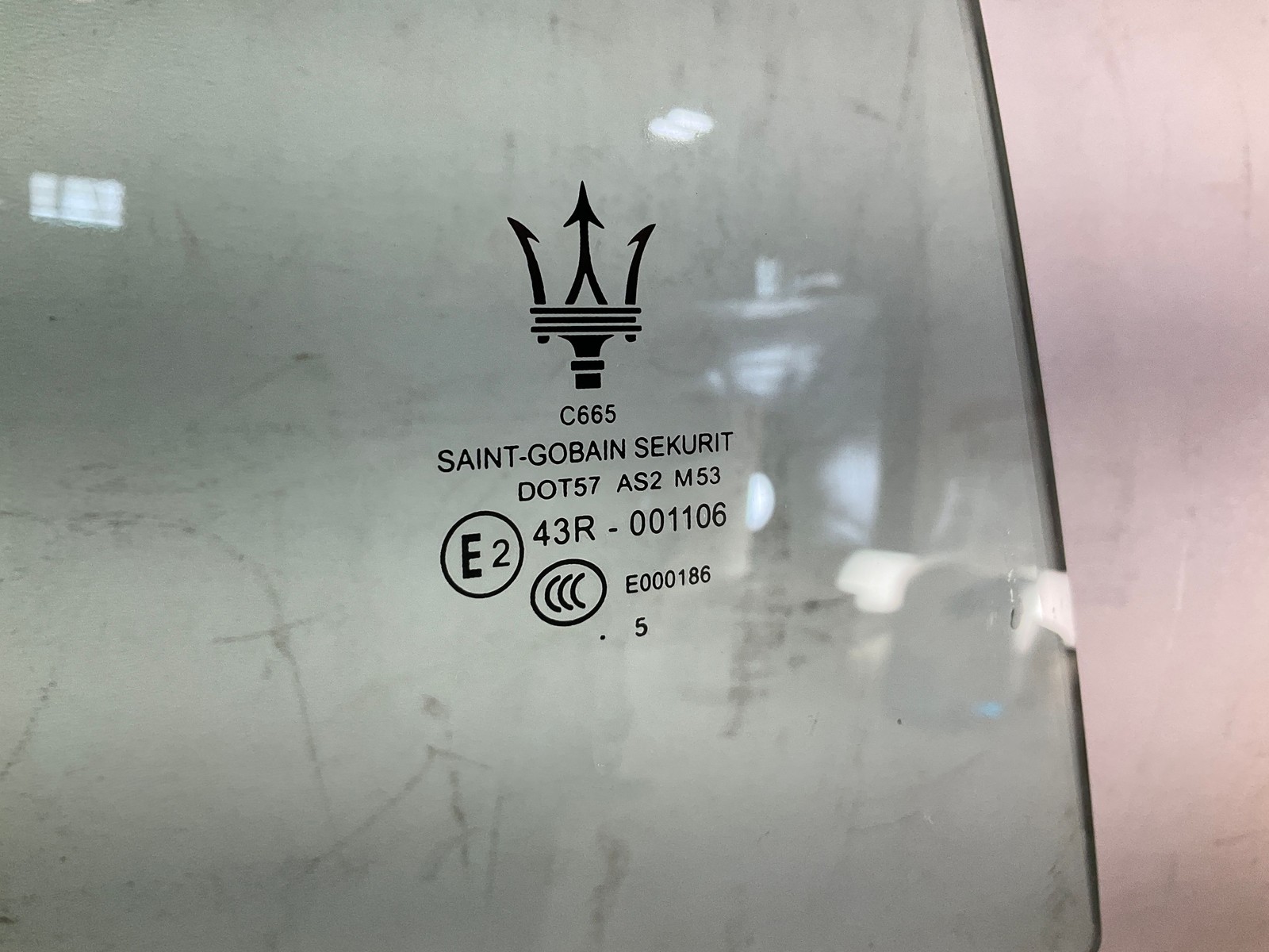 14-22 Maserati Ghibli S Q4 Rear Right Passenger Side Door Glass