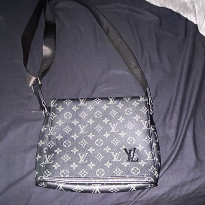 Monogram Black/Gray Messenger Shoulder Bag Zip Adjustable Strap Medium Unisex