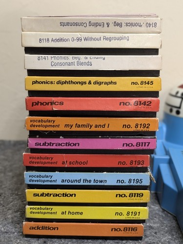 Vintage Charlie the Lovable Teaching Robot w 12 Card Sets, Pegs, Manual WORKS! - Picture 17 of 22