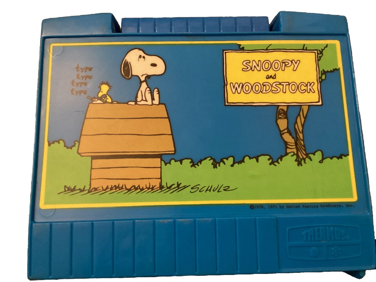 Vintage 1970 PEANUTS Snoopy & Woodstock Blue Lunch Box Vintage 1970 PEANUTS Snoopy & Woodstock Blue Lunch Box