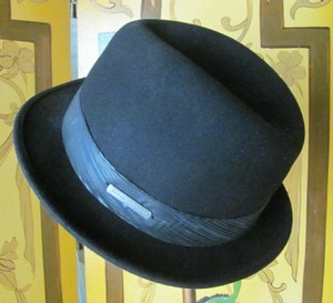 armani fedora hat