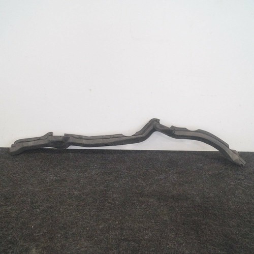 BMW 6 F13 Kotflügeldichtung vorne links 9166133 2013