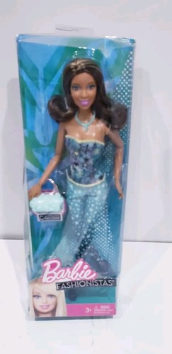 2012 Barbie Fashionistas Nikki Play Doll Y5908 X7873