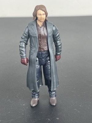 Jurassic World Dominion Extreme Damage Rainn Delacourt 3.5'' Figure Mattel