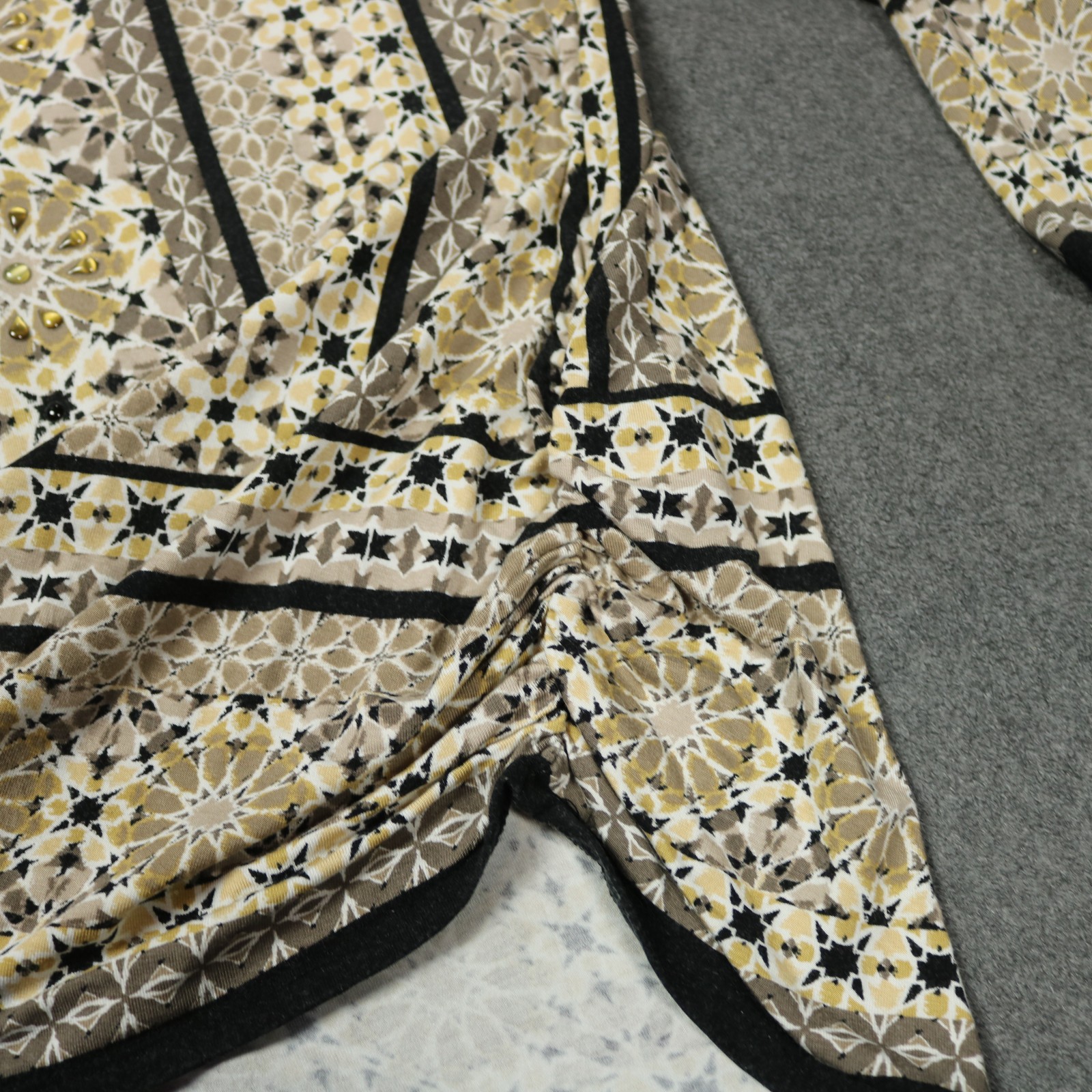 Ruby Rd Beaded Geometric Print Stretchy Blouse To… - image 5