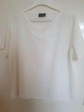 Rocky Creek White Lightweight Short-sleeve Bl...