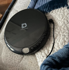 Personal Compact CD Player Portable 60 Second Anti Skip Stereo Earbuds Aux In