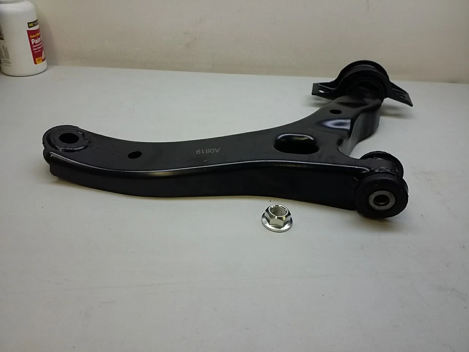 Рычаг управления подвеской CMS40176 Mevotech подходит для Ford Transit Connect 10–13 годов выпуска - Изображение 3 из 4