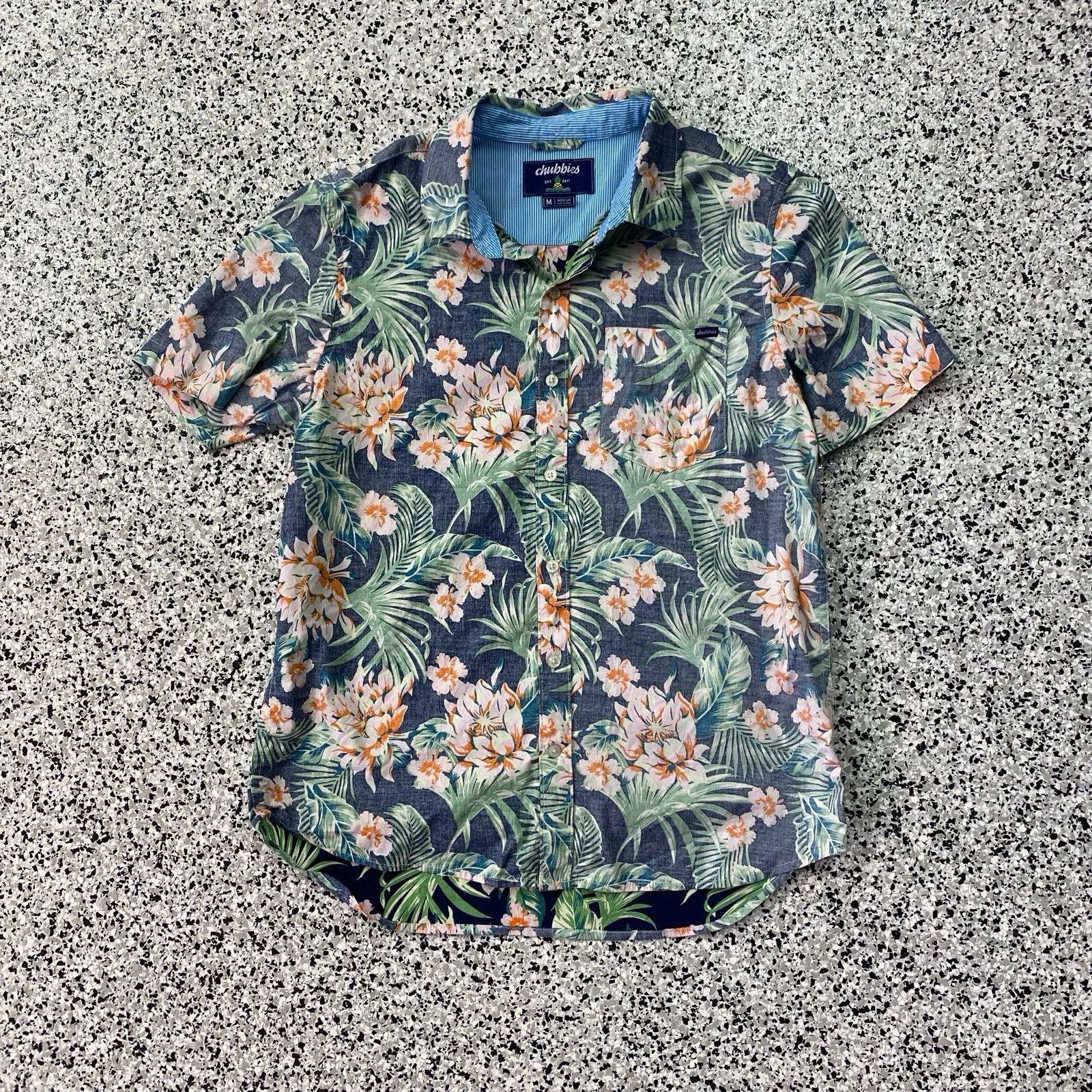 Chubbies Short Sleeve Button Down Shirt Mens Medium Floral