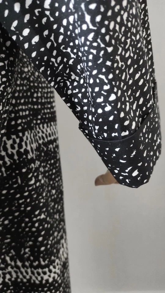Marimekko  women's midi dress 100% cotton long sleeve side pockets Size 44  - Image 4 of 4