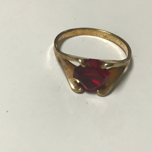 Vintage Simulated Ruby Stamped 18k HGE Ring Size 8 July Birthstone Red - Picture 6 of 13