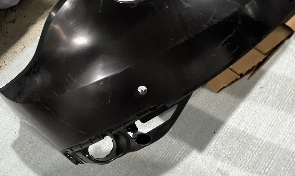 For 2017-2018-2019 GMC Acadia Oem New Front Bumper +4 Sensor Holes Foto 2 de 3