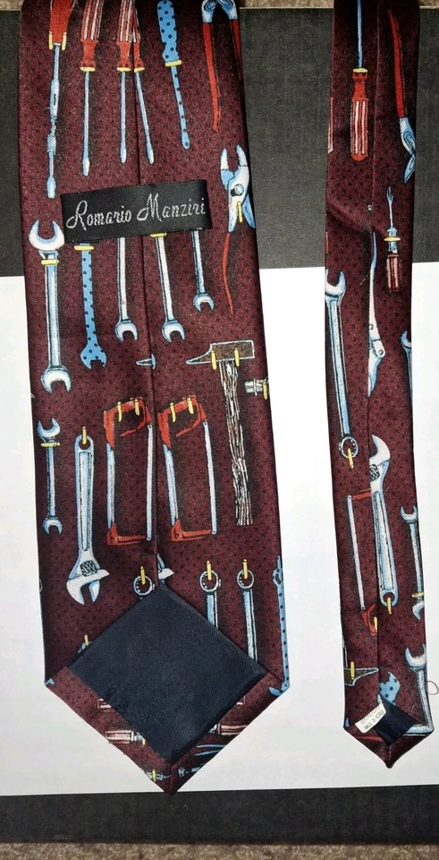 Romario Manzini Show Corbata Manitas Trabajo Masculino Padre Fijación Garaje Herramientas 57" X 4" Foto 2 de 4