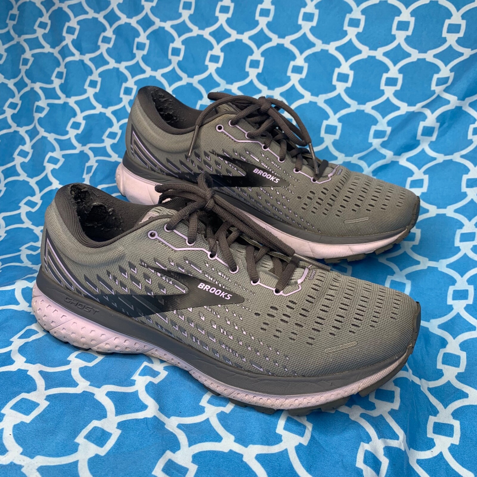 Brooks Ghost 13 G13 Men's size 8 Running Shoes Sneakers Gray Pink | eBay