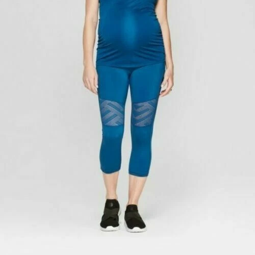 White maternity capri clearance leggings