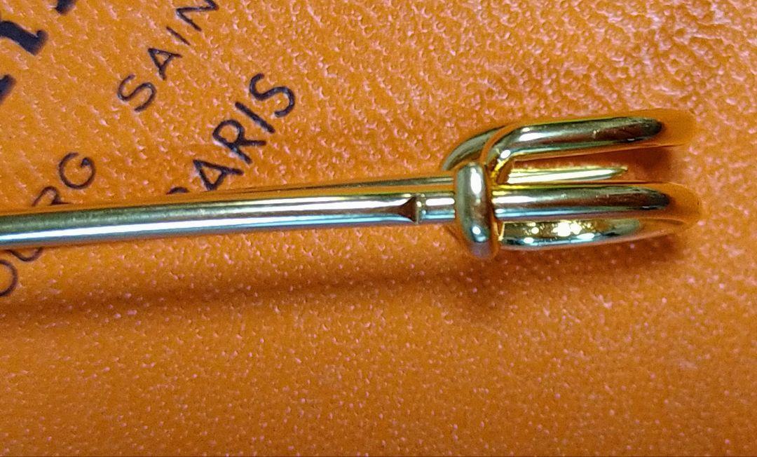 HERMES Serie Pin Brooch Gold Metal No Box Round Logo Women's