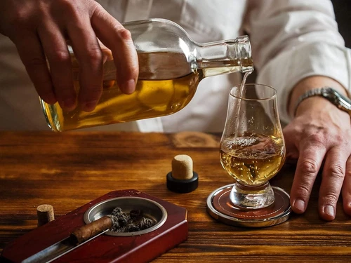 Glencairn Crystal Whiskey Glass - Thumbnail 5