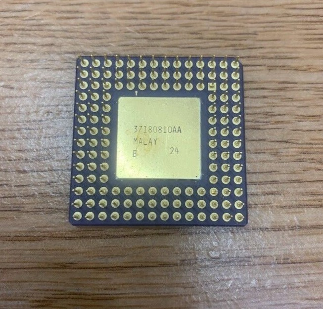 Intel CPU 箱入り s-l1200.jpg