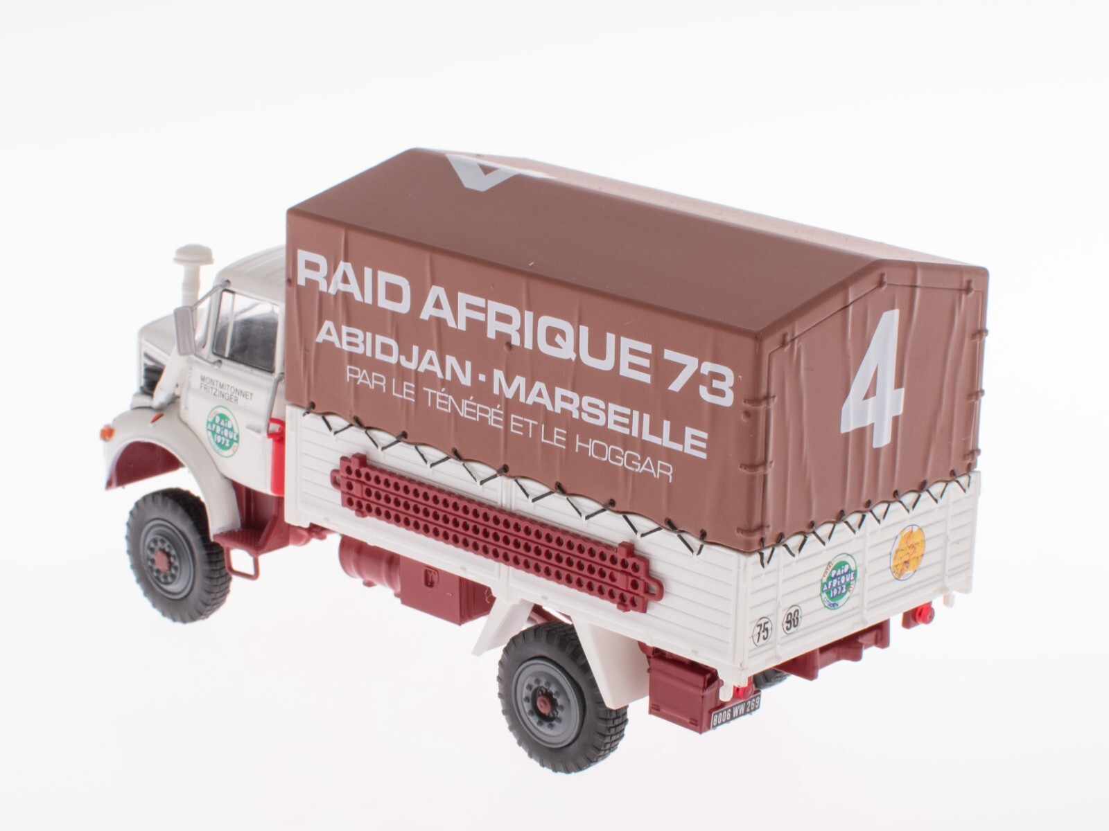 Miniature BERLIET L64 4x4 porteur bâchée Raid Afrique 1963 IXOMODELS G111A048 | Collect World