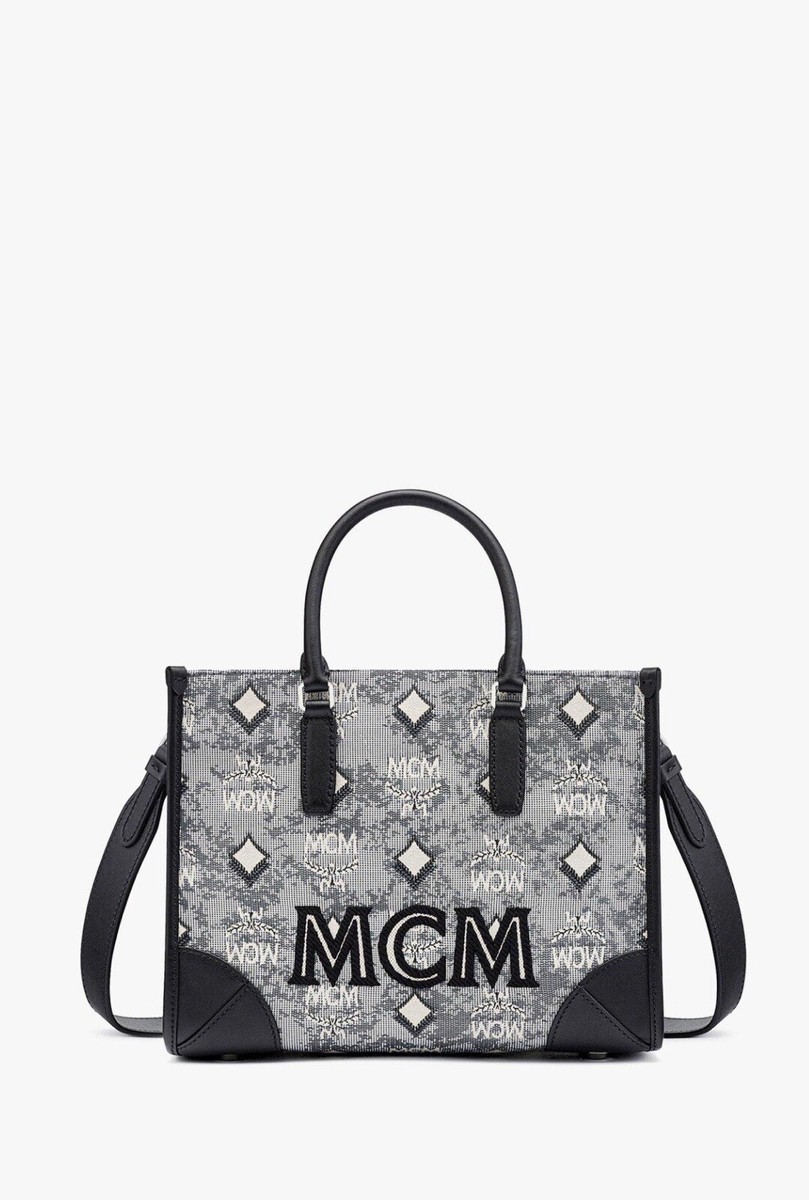 NWT MCM München Vintage Monogram Jacquard Tote In RARE Black NWT MCM München Vintage Monogram Jacquard Tote In RARE Black