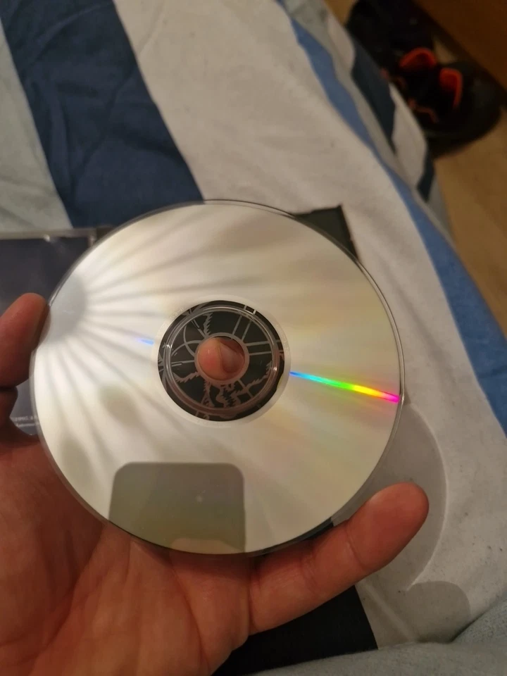 TRIVIAL PURSUIT Classic Board Game CD-ROM EDITION Windows 95+ Hasbro Video Quiz - Image 4 of 4