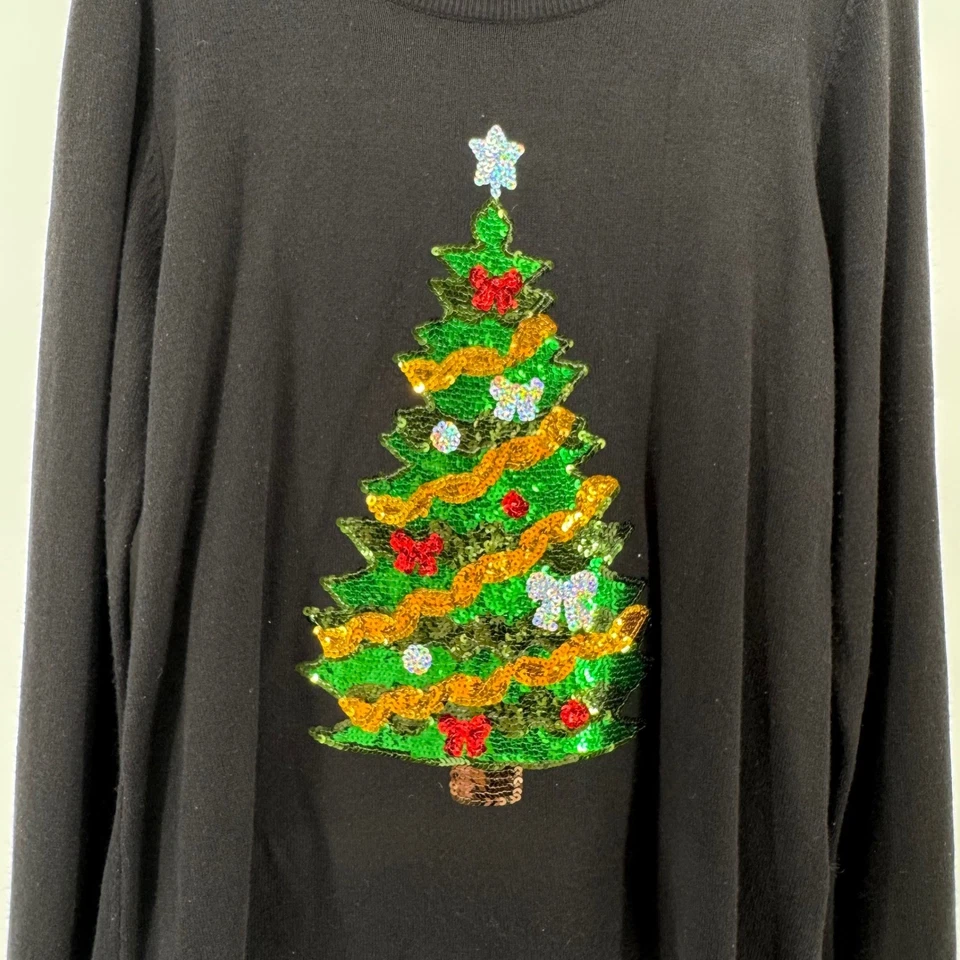 Suéter feminino Laura Scott lantejoulas pretas árvore de Natal manga comprida gola redonda GG - Imagem 3 de 4