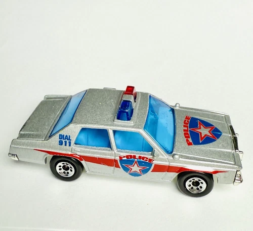 Matchbox Ford LTD Police Vehicle Silver Gray 1987 Diecast Cars 1/64 Vintage 3"