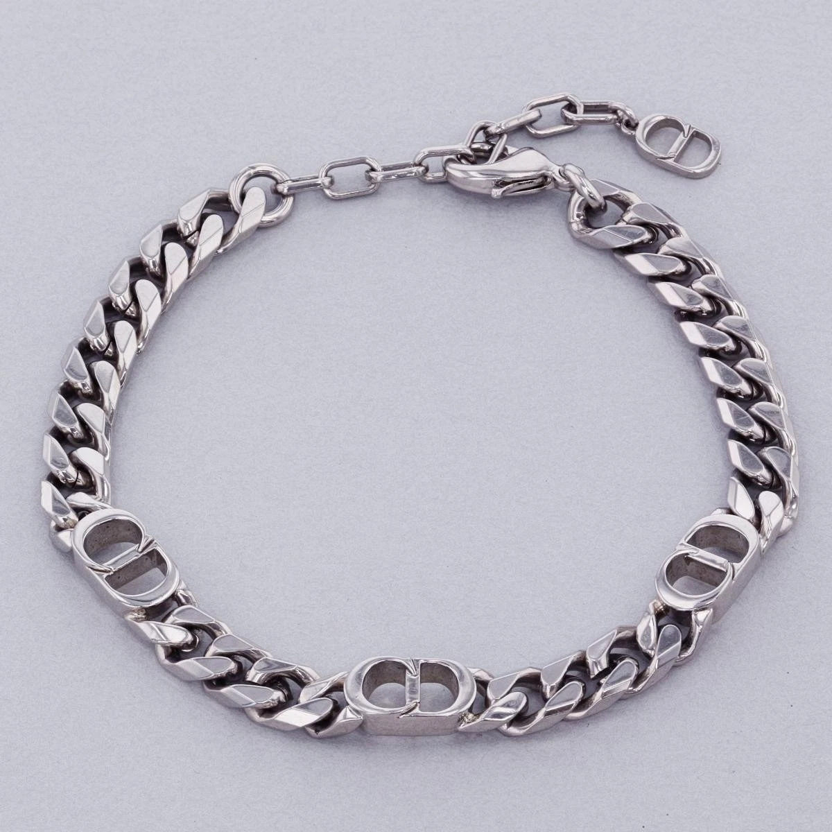 Bracelet à maillons chaîne icône CD DIOR marque bijou