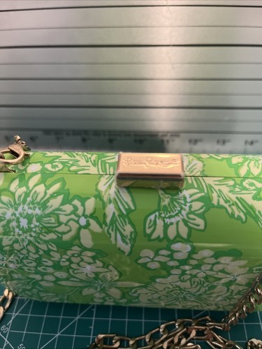 Lilly Pulitzer Limeade A Spring Thing HARDSHELL CLUTCH PURSE Crossbody - Picture 2 of 9