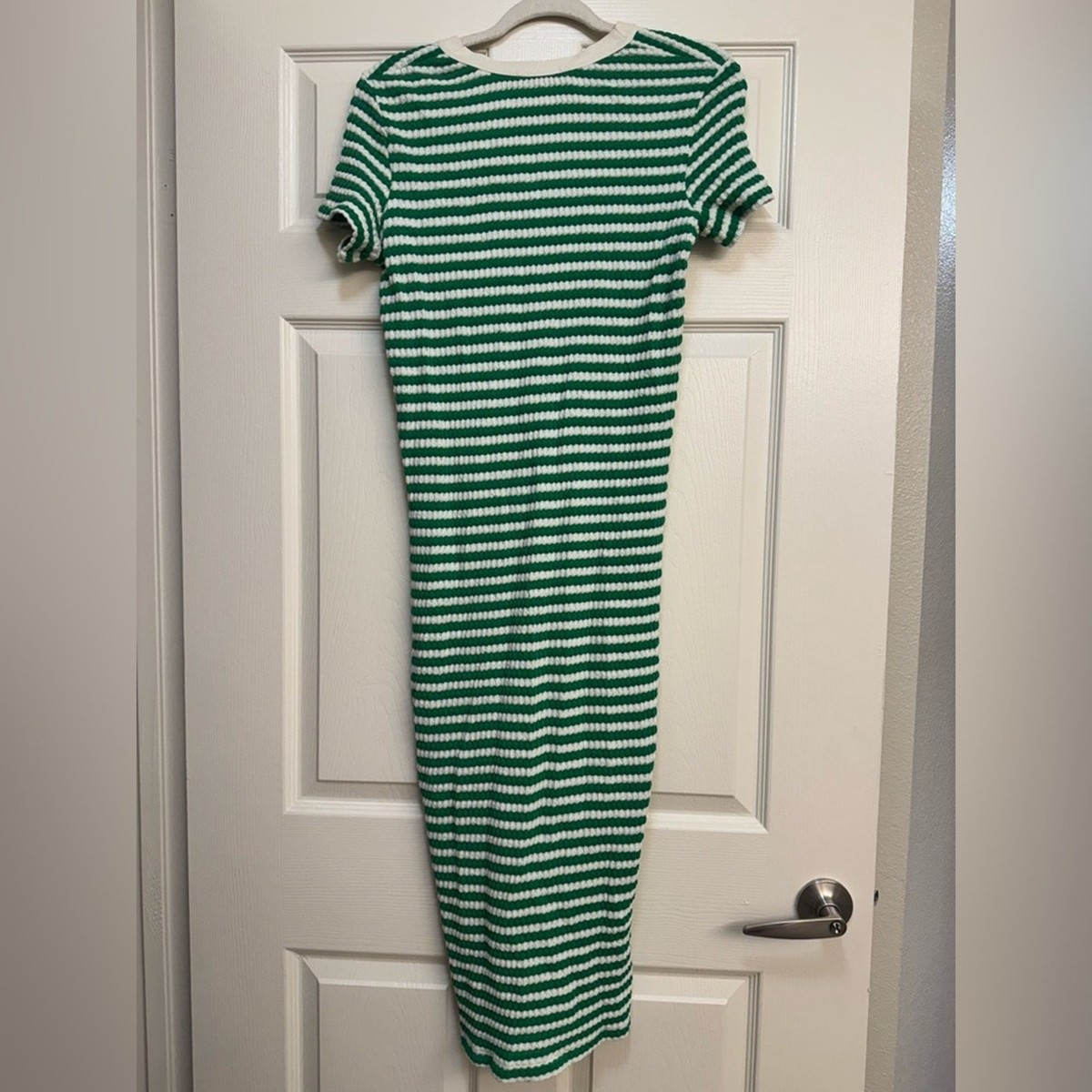 mango green crochet dress MANGO - Crochet Dress with back neckline Pastel Green