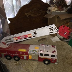 32" SUPER SIZED Tonka Fire Rescue Truck #328 Toy #05786