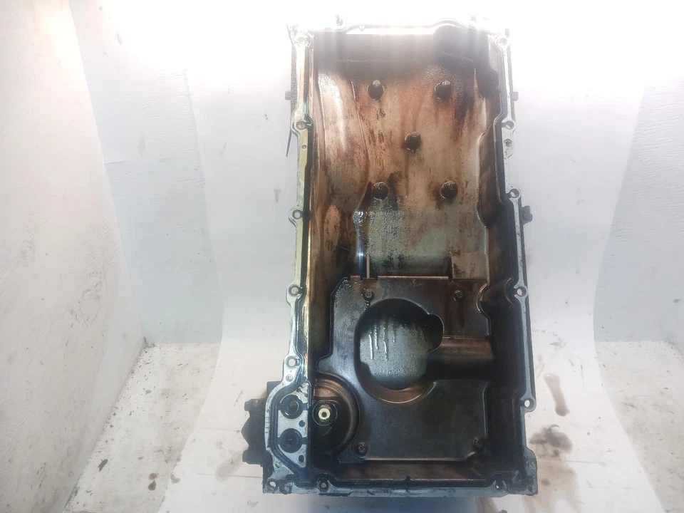 '07 GMC YUKON XL 1500 Oil Pan  OEM     6 Month Warranty!!!! - Image 2 of 4