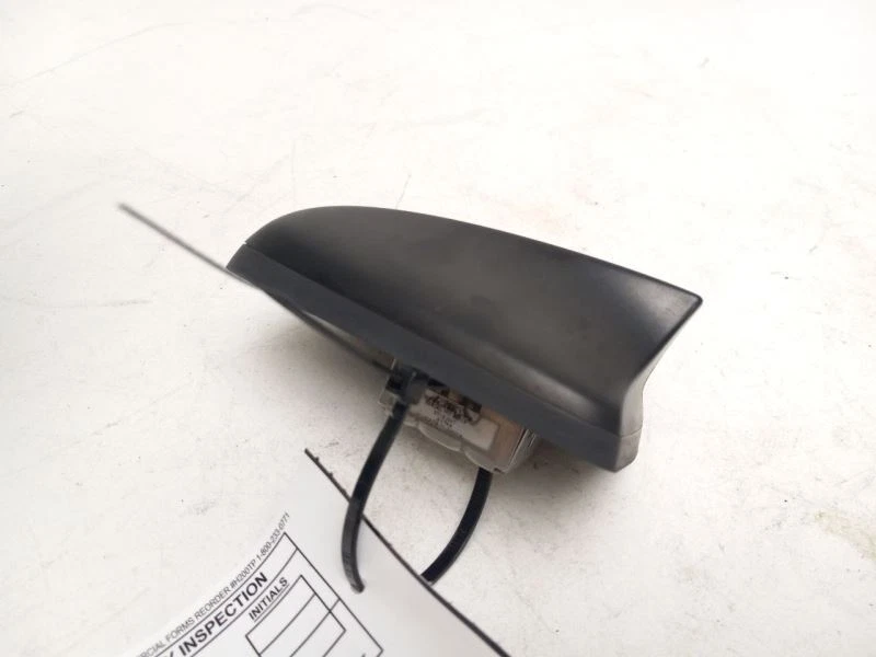 ANTENA DE RÁDIO MONTADA NO TETO FORD TAURUS 2008 - Imagem 4 de 4