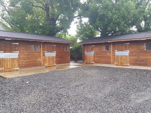 STABLES FOR SALE -Double Stable in Cheshire - 4 x 2 FRAMEWORK - Picture 3 of 6