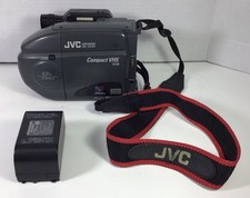 JVC Compact VHS Camcorder GR-AX30U w/Battery FOR PARTS OR REPAIR
