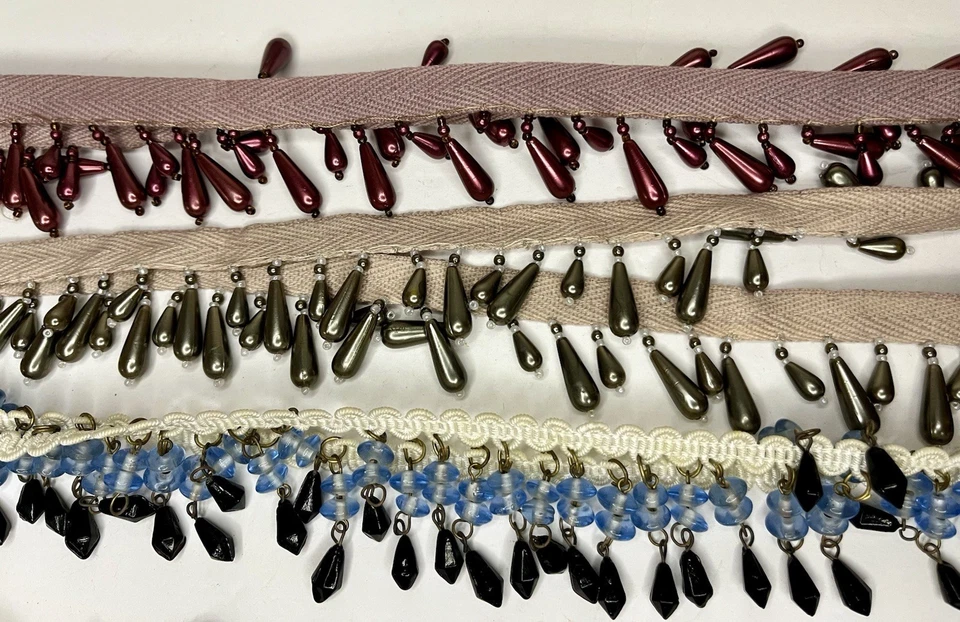 Vintage Beaded Trim Remnents Large Lot 1.5 Lbs. Crafts, Sewing, Jewelry Making - Image 4 of 4